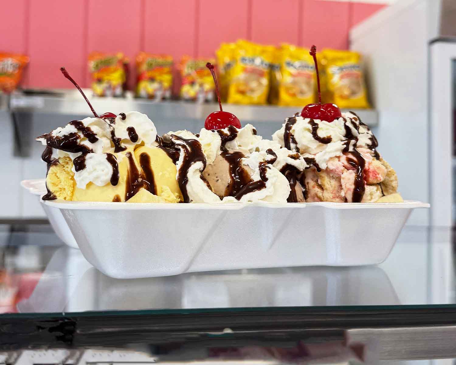 Don Javi Ice Cream Shop_Gallery_01